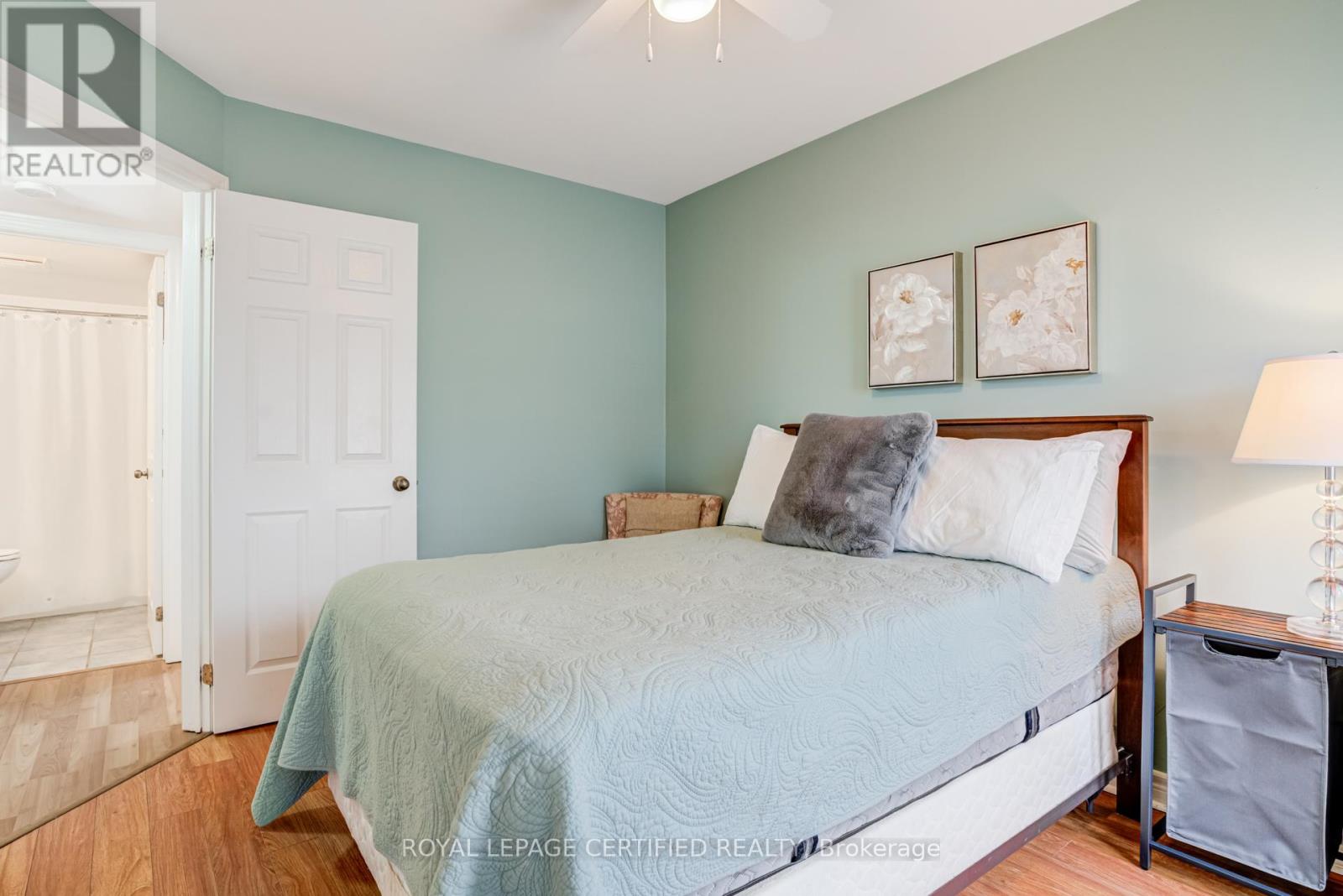 801 - 4140 Foxwood Drive, Burlington, Ontario  L7M 4R4 - Photo 16 - W12852506