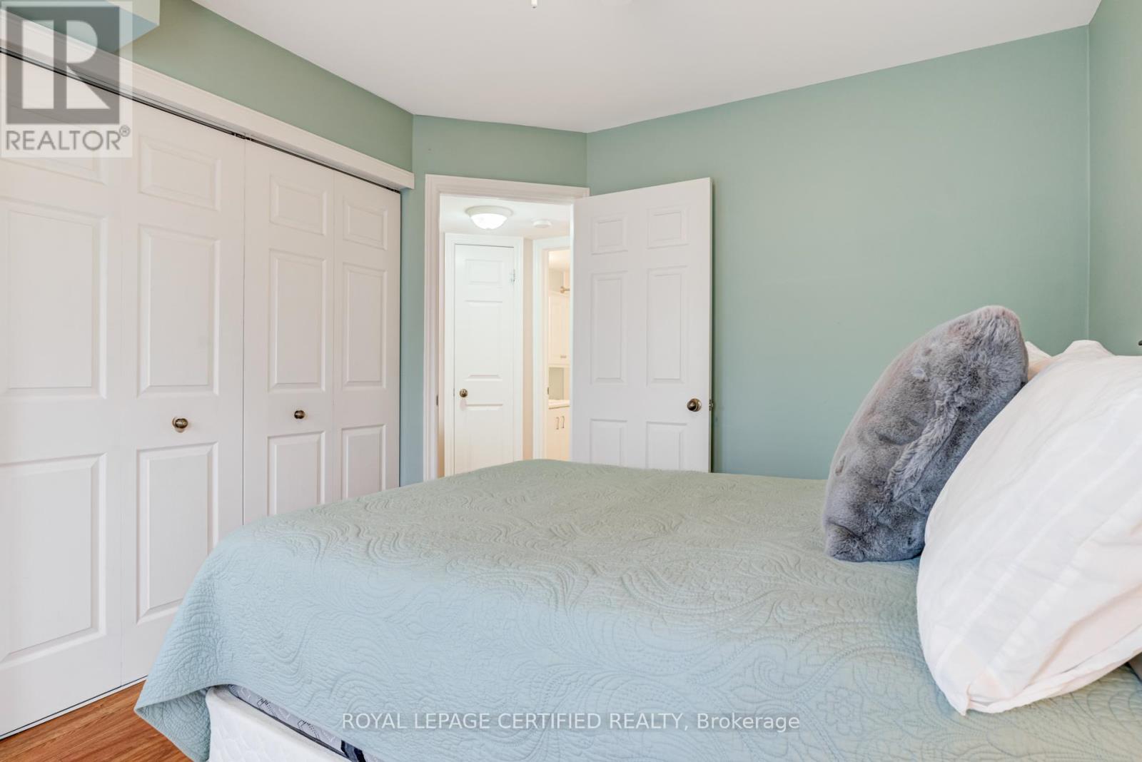 801 - 4140 Foxwood Drive, Burlington, Ontario  L7M 4R4 - Photo 17 - W12852506