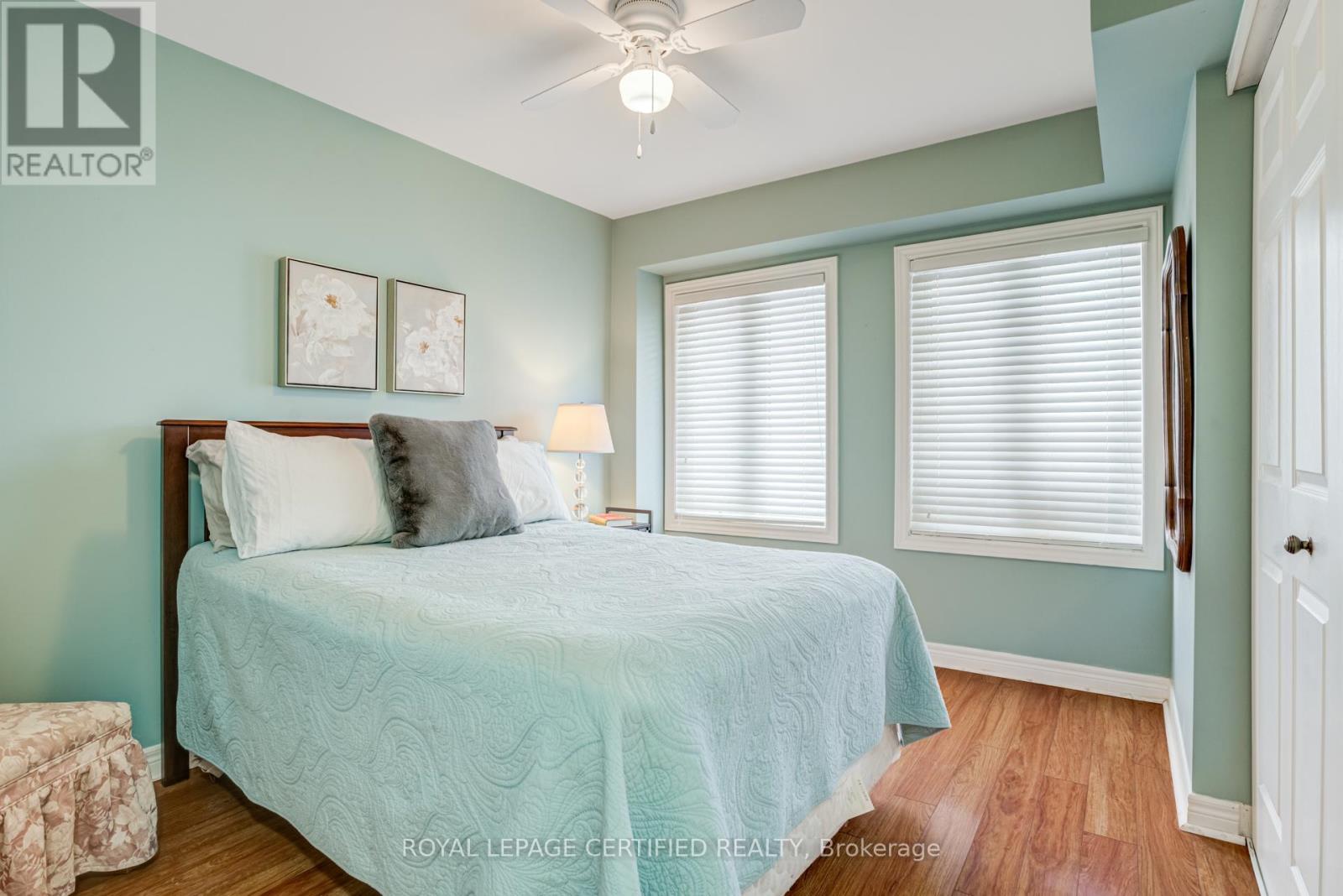 801 - 4140 Foxwood Drive, Burlington, Ontario  L7M 4R4 - Photo 15 - W12852506