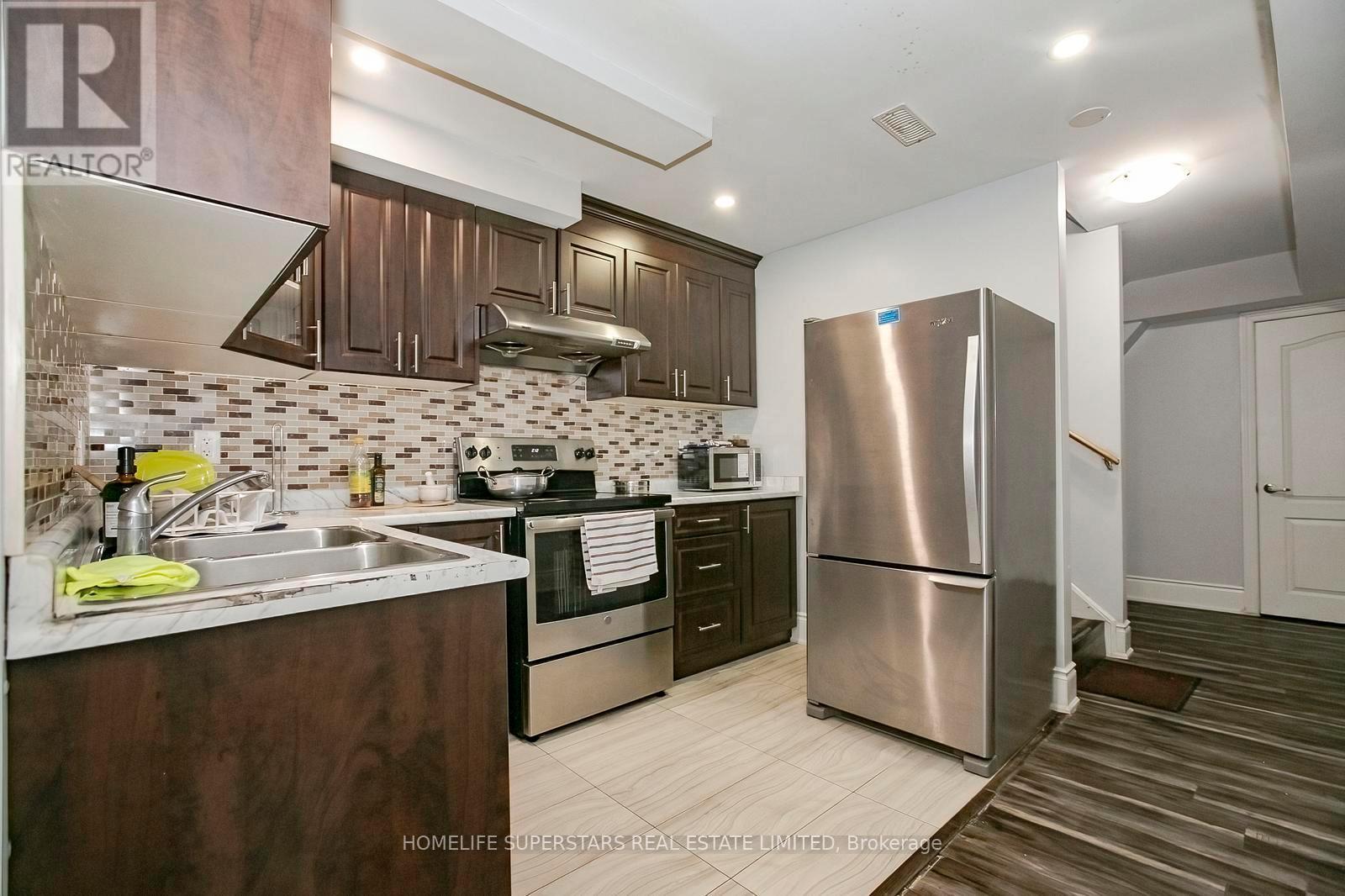 18 Ripple Street, Brampton, Ontario  L6R 3S5 - Photo 45 - W12857938