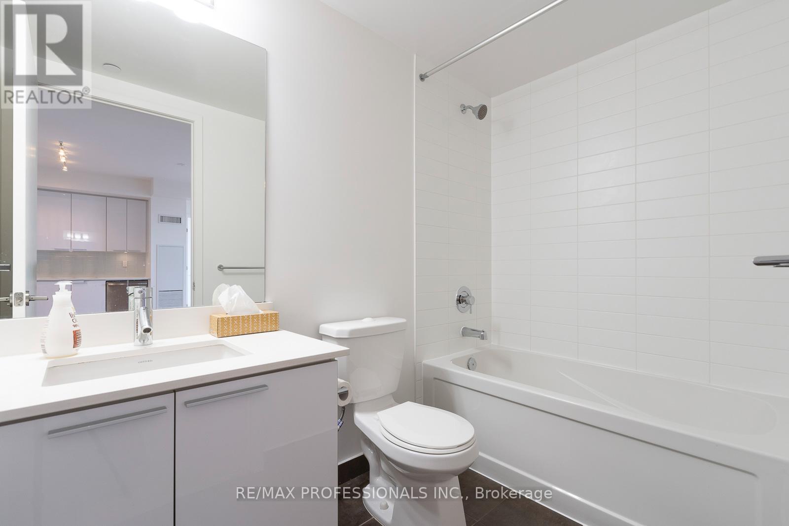 1110 - 10 Park Lawn Road, Toronto, Ontario  M8V 0H9 - Photo 9 - W12857982