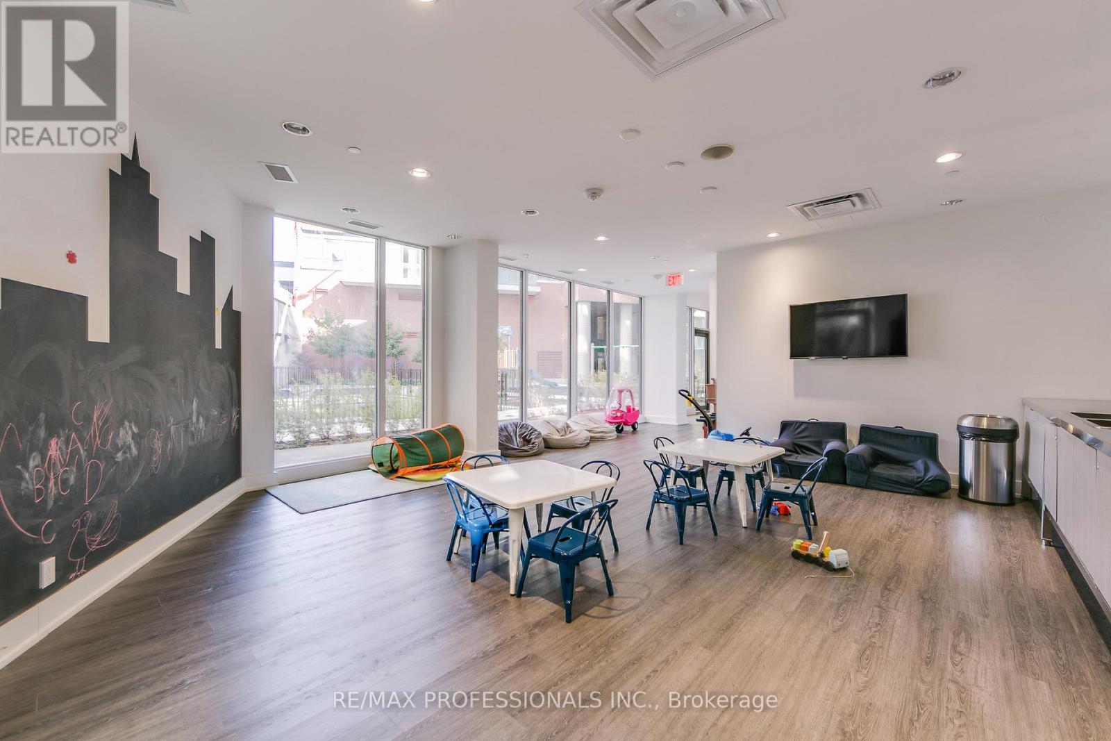 1110 - 10 Park Lawn Road, Toronto, Ontario  M8V 0H9 - Photo 32 - W12857982