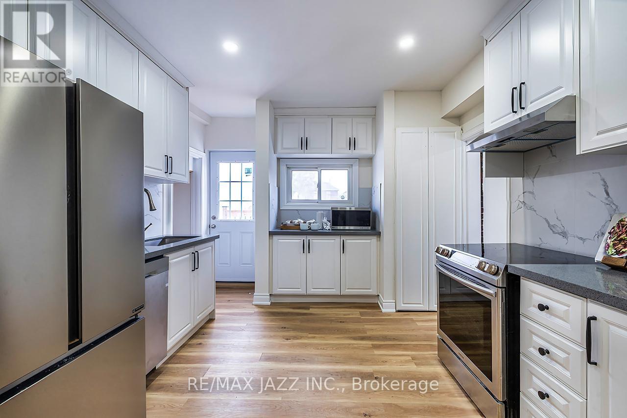 195 Drew Street, Oshawa (Central), Ontario  L1H 5A4 - Photo 14 - E12843878