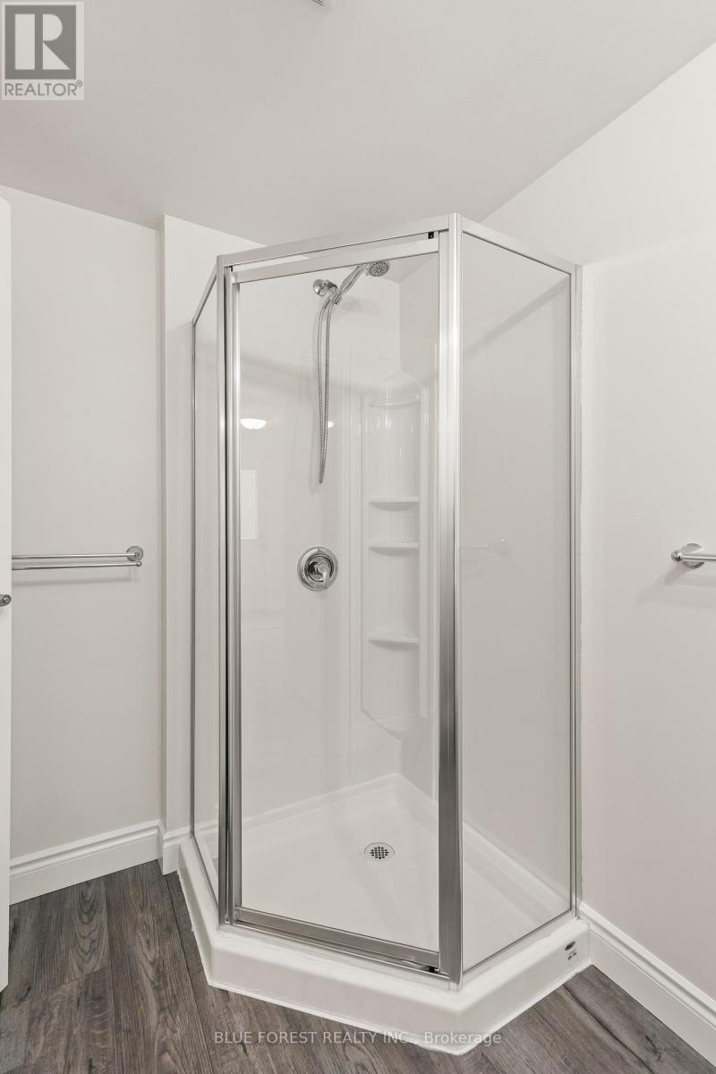 1806 Attawandaron Road, London North, Ontario  N6G 3N1 - Photo 36 - X12858154