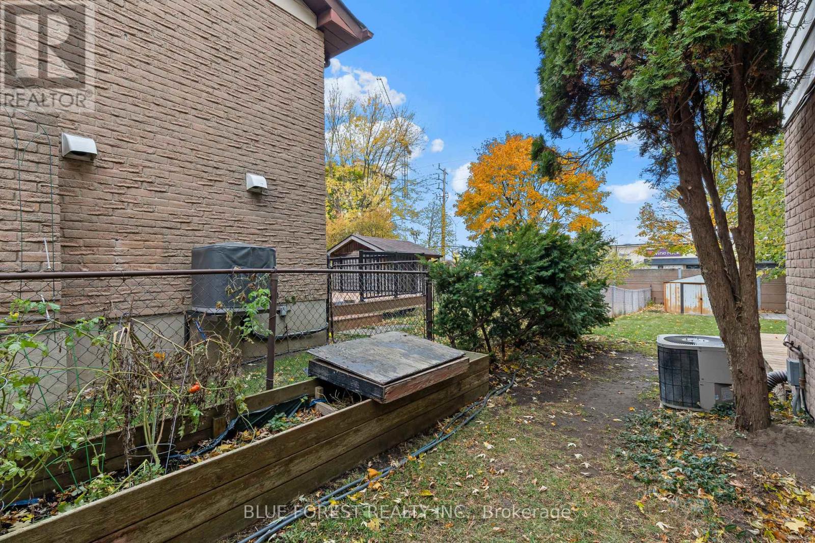 1806 Attawandaron Road, London North, Ontario  N6G 3N1 - Photo 44 - X12858154