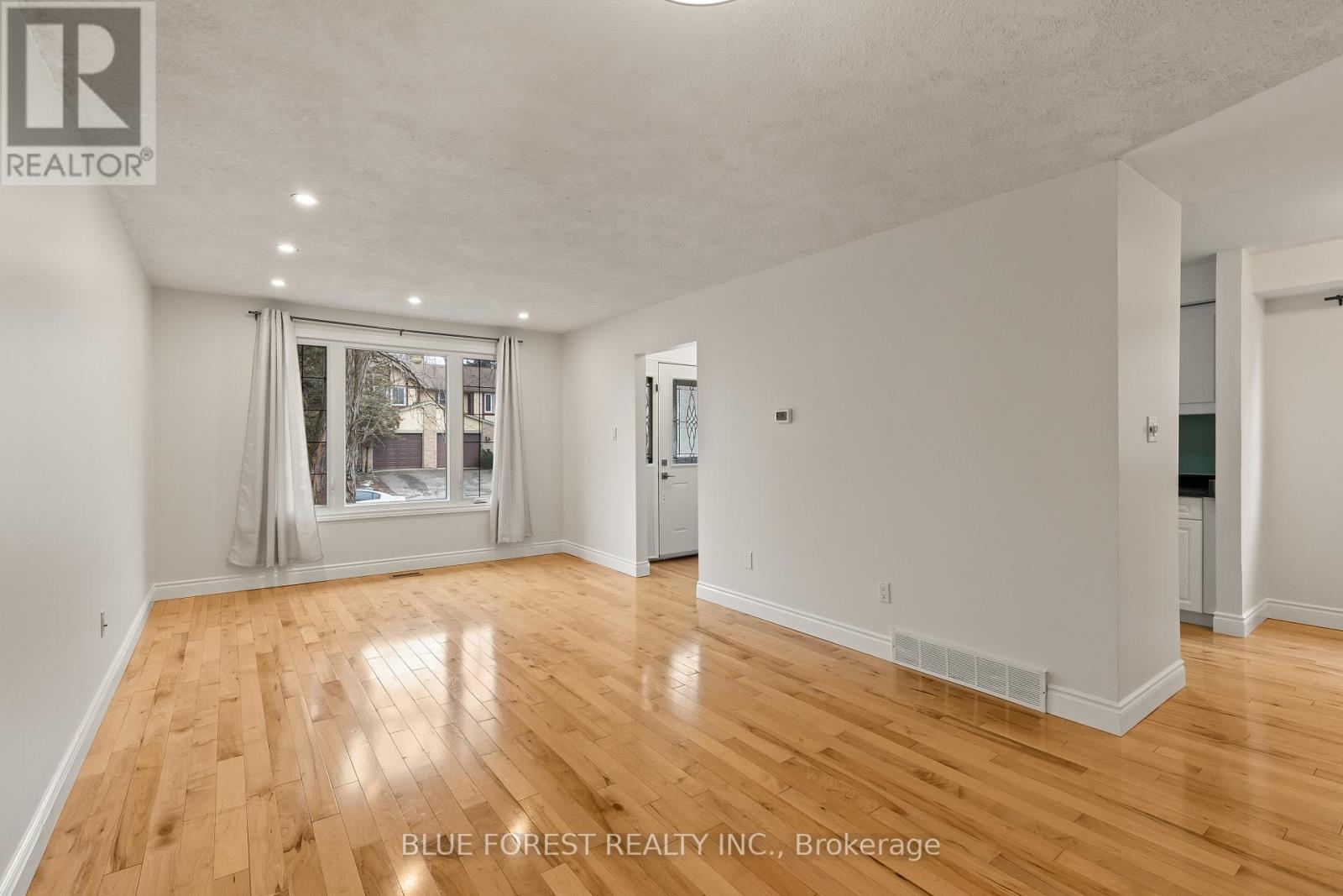 1806 Attawandaron Road, London North, Ontario  N6G 3N1 - Photo 6 - X12858154