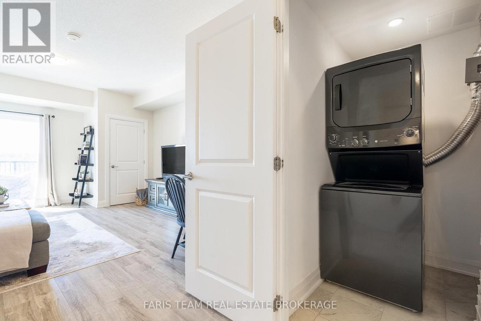 207 - 54 Koda Street, Barrie, Ontario  L9J 0J6 - Photo 26 - S12792424