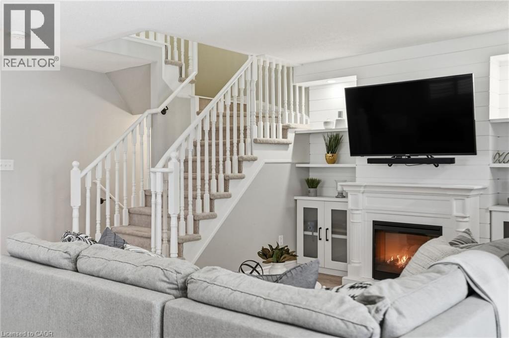 66 Blue Sky Trail, Waterdown, Ontario  L8B 0X6 - Photo 12 - 40810329