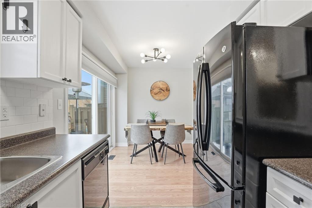 66 Blue Sky Trail, Waterdown, Ontario  L8B 0X6 - Photo 18 - 40810329