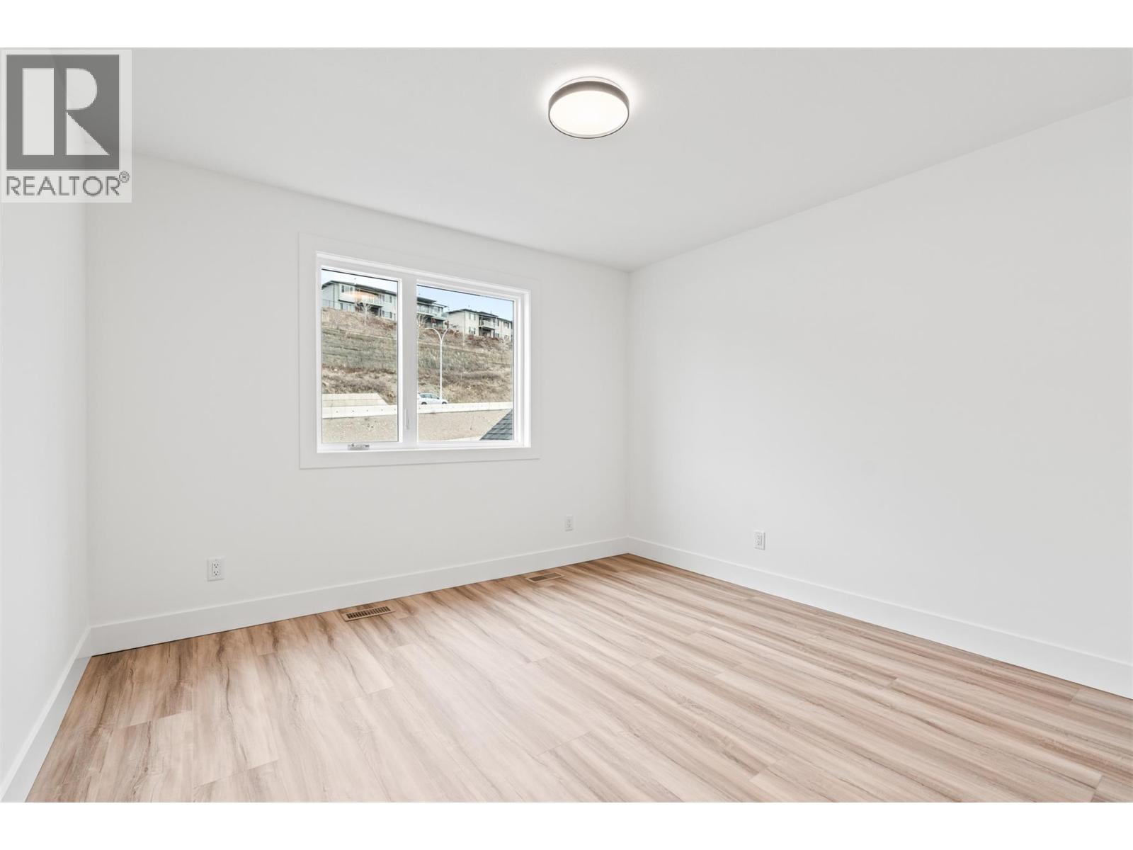 7077 Manning Place, Vernon, British Columbia  V1B 0B6 - Photo 24 - 10375470