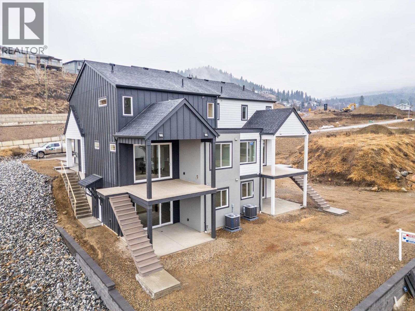 7077 Manning Place, Vernon, British Columbia  V1B 0B6 - Photo 44 - 10375470