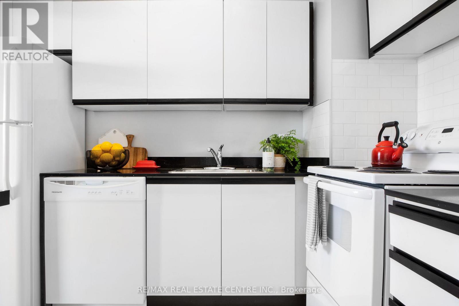 902 - 150 Graydon Hall Drive, Toronto, Ontario  M3A 3B3 - Photo 13 - C12858148