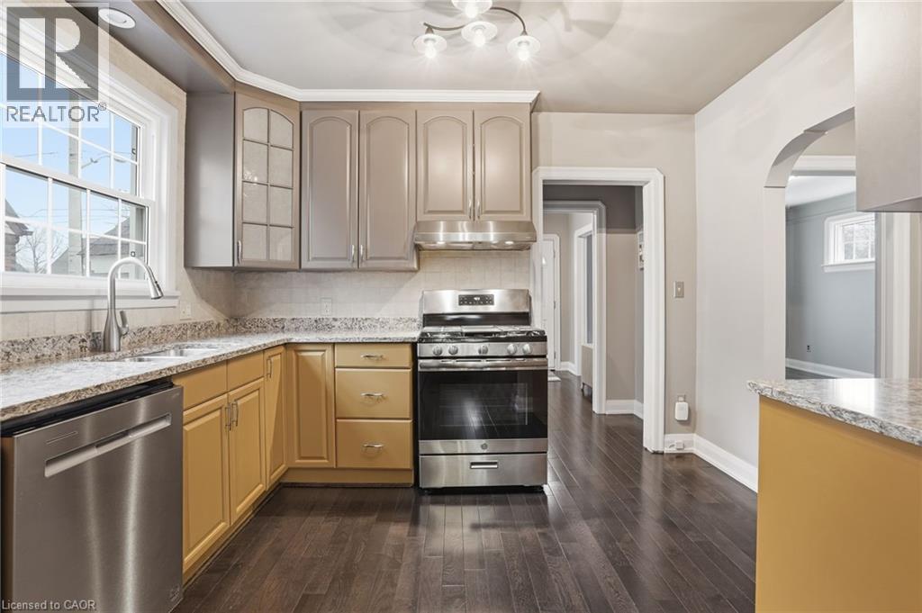 210 Vine Street, St. Catharines, Ontario  L2M 4S8 - Photo 14 - 40810341