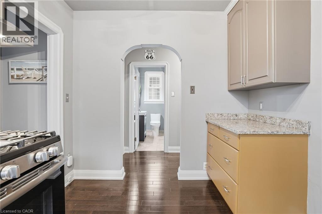 210 Vine Street, St. Catharines, Ontario  L2M 4S8 - Photo 15 - 40810341