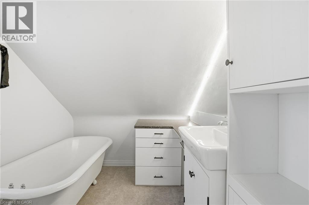 210 Vine Street, St. Catharines, Ontario  L2M 4S8 - Photo 30 - 40810341