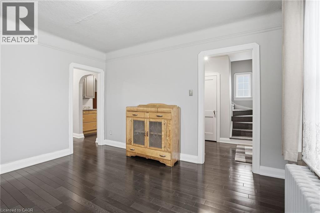 210 Vine Street, St. Catharines, Ontario  L2M 4S8 - Photo 8 - 40810341