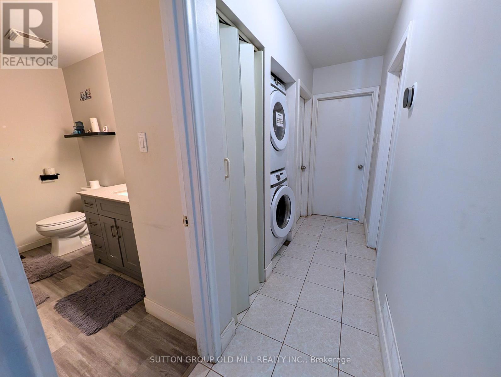 Upper - 19 Ascot Avenue, Brampton, Ontario  L6T 2P3 - Photo 5 - W12858162