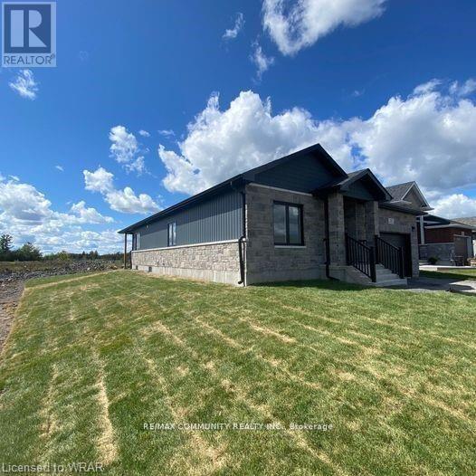 52 Potter Drive, Loyalist, Ontario  K0H 2H0 - Photo 2 - X12858132