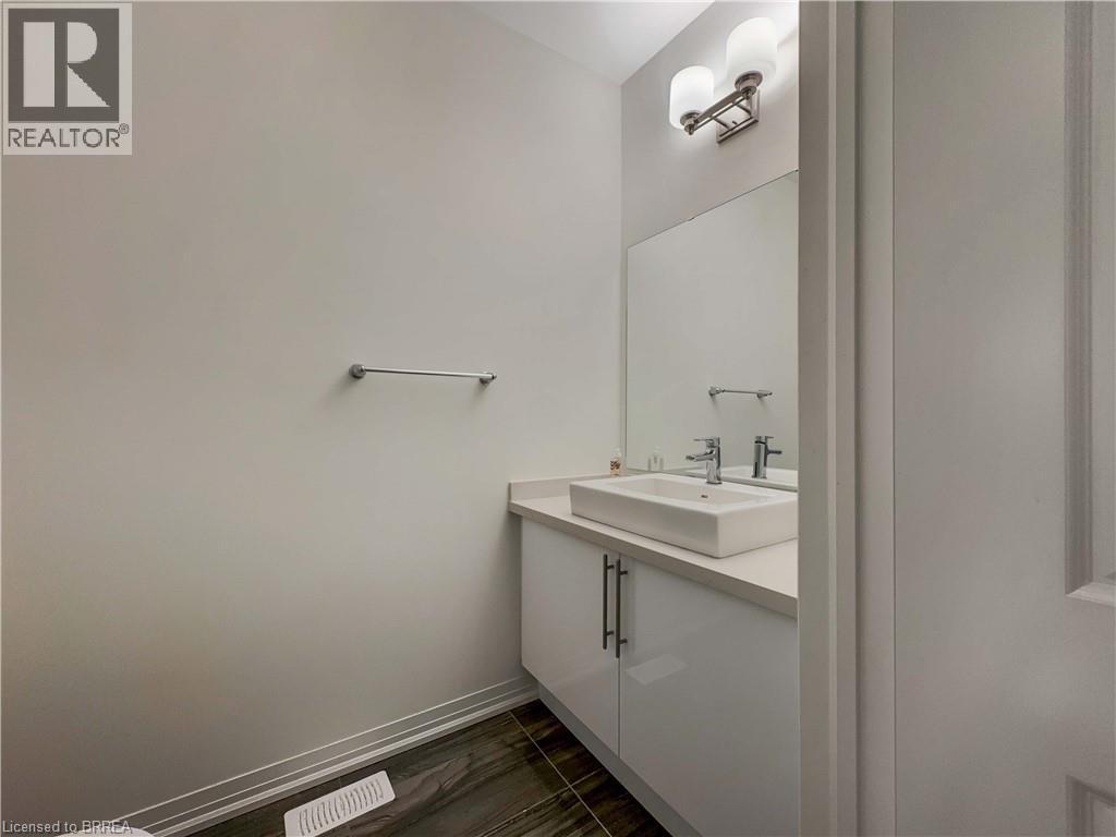 14 Brewis Street, Paris, Ontario  N3L 3E3 - Photo 5 - 40810461