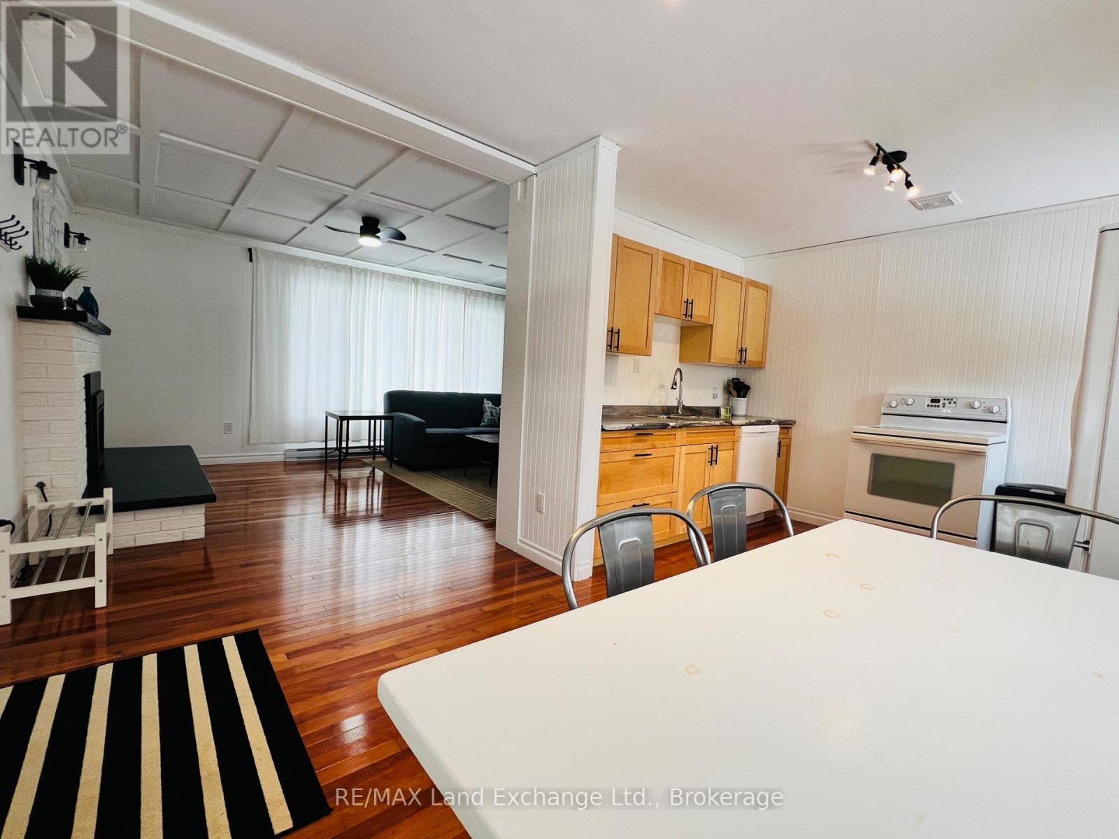 819 Wilson Avenue, Huron-Kinloss, Ontario  N2Z 2X3 - Photo 16 - X12858214