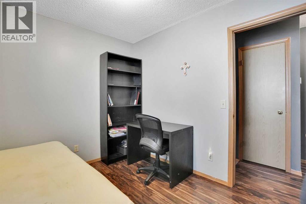 6934 Laguna Way Ne, Calgary, Alberta T1Y 6W2 - Photo 33 - A2277480