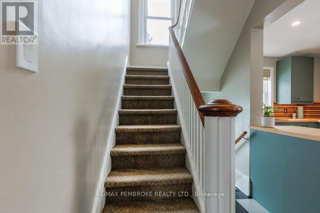 358 Trafalgar Road, Pembroke, Ontario  K8A 5A9 - Photo 19 - X12858164