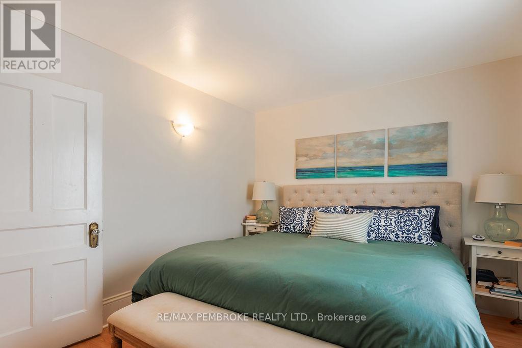 358 Trafalgar Road, Pembroke, Ontario  K8A 5A9 - Photo 21 - X12858164