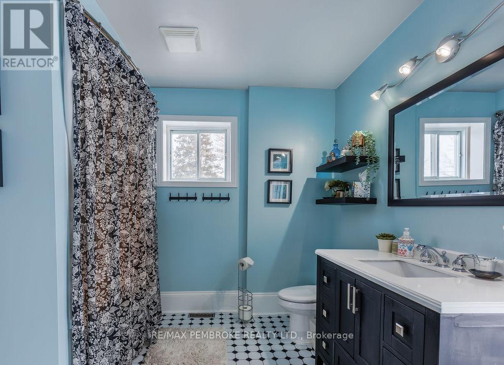 358 Trafalgar Road, Pembroke, Ontario  K8A 5A9 - Photo 27 - X12858164