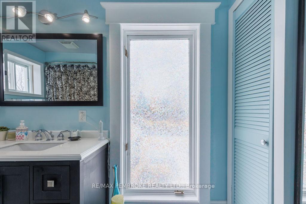 358 Trafalgar Road, Pembroke, Ontario  K8A 5A9 - Photo 29 - X12858164