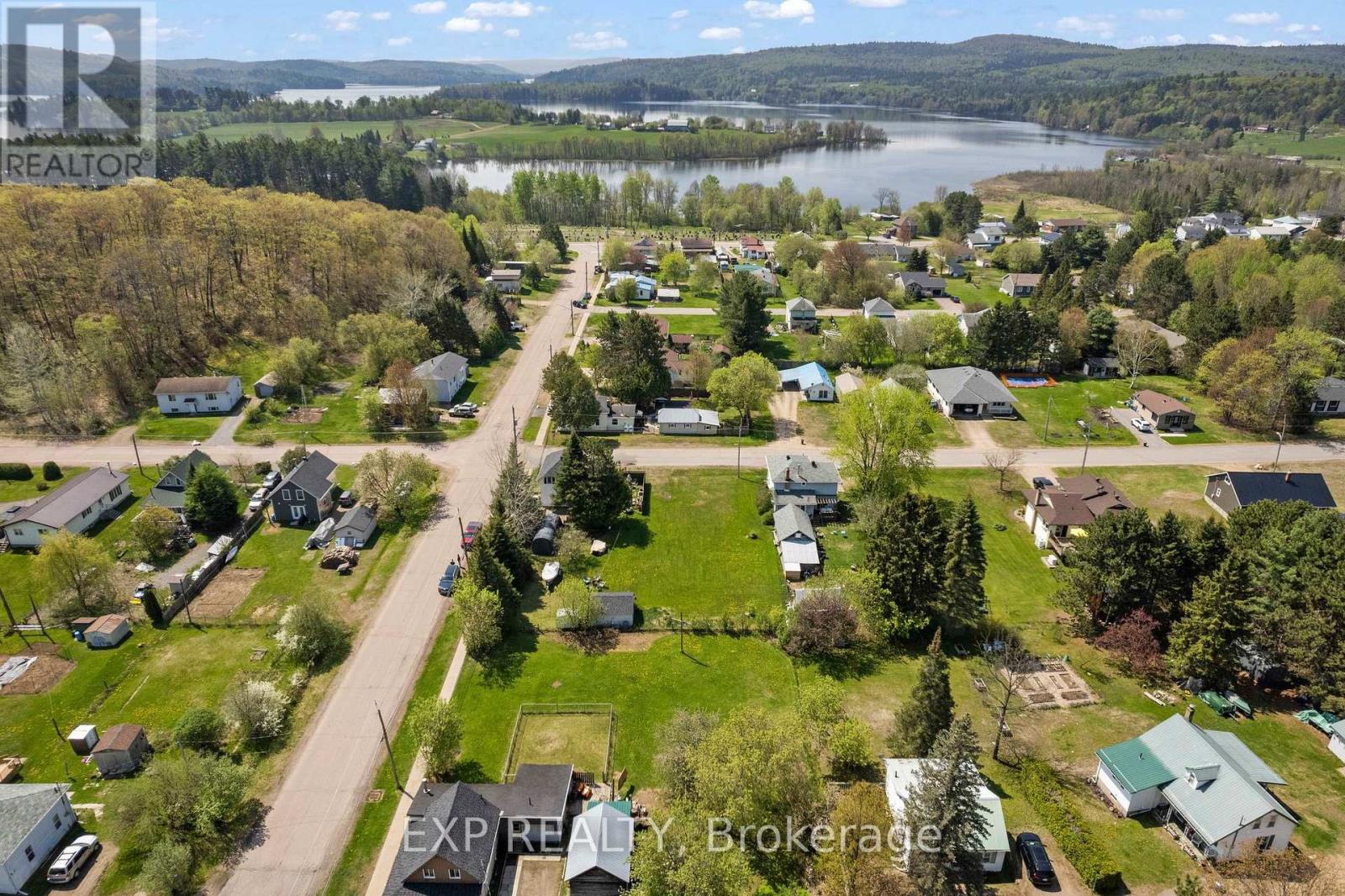 00 Casey Street, Madawaska Valley, Ontario K0J 1B0 - Photo 4 - X12858178