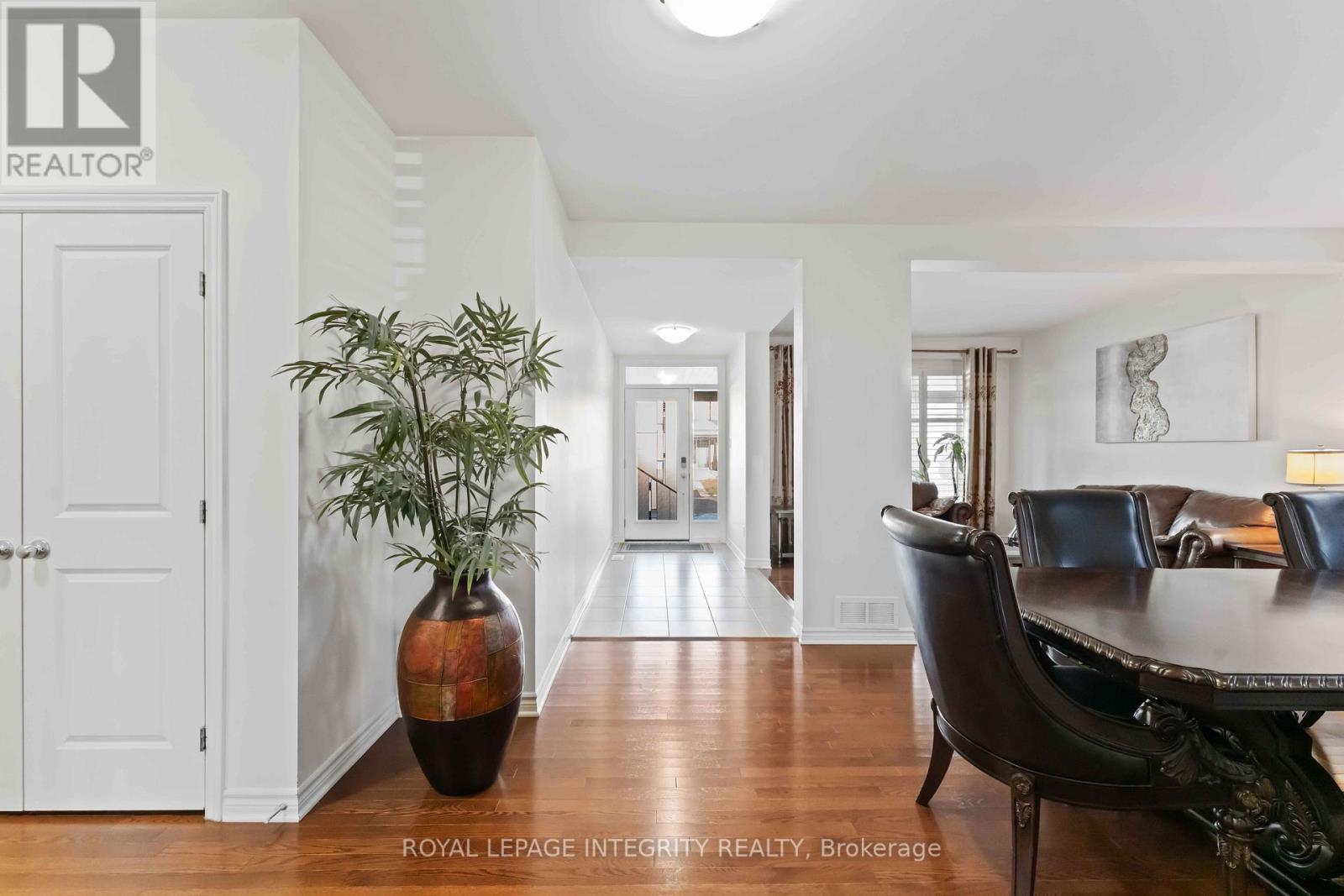 561 Egret Way, Ottawa, Ontario  K2J 0E3 - Photo 12 - X12858204