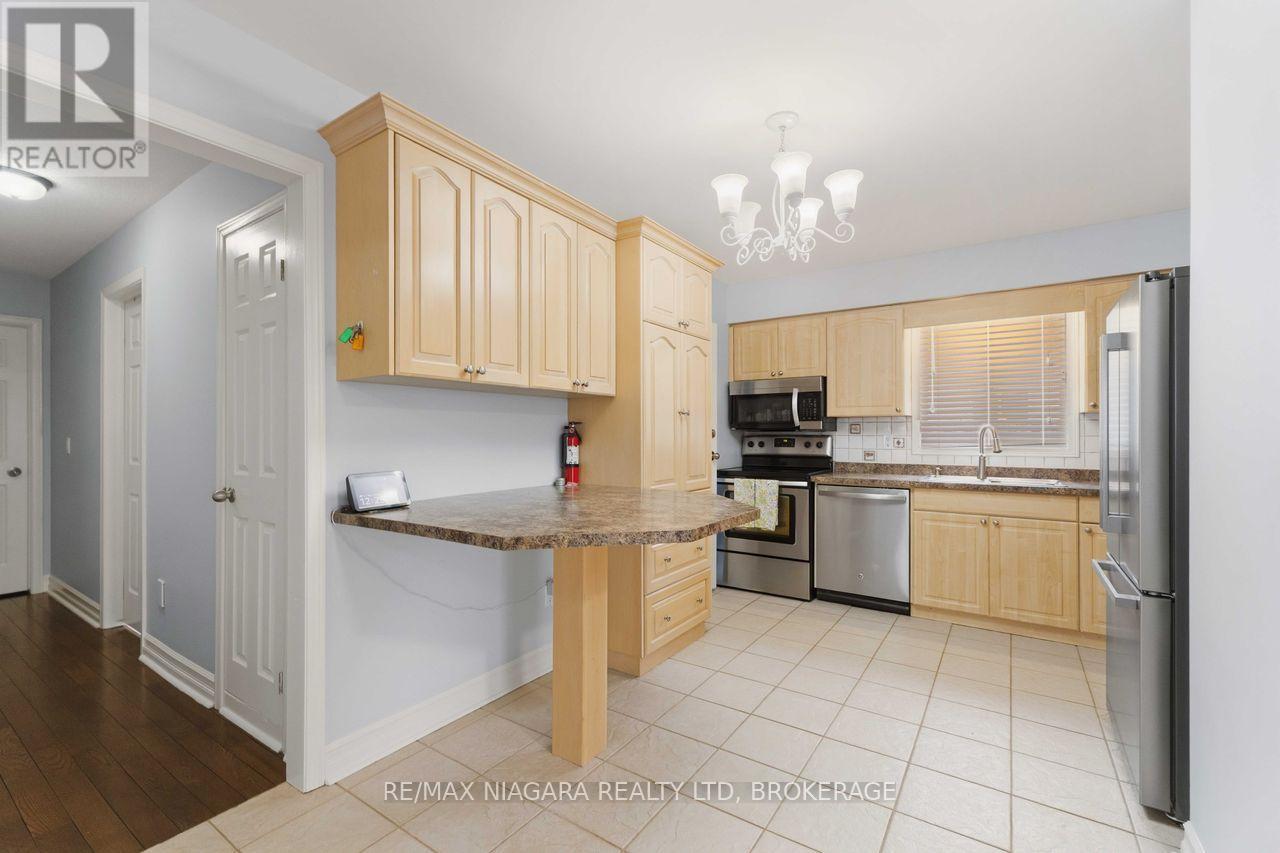 41 Eastwood Drive, Welland, Ontario  L3C 6W1 - Photo 10 - X12858242