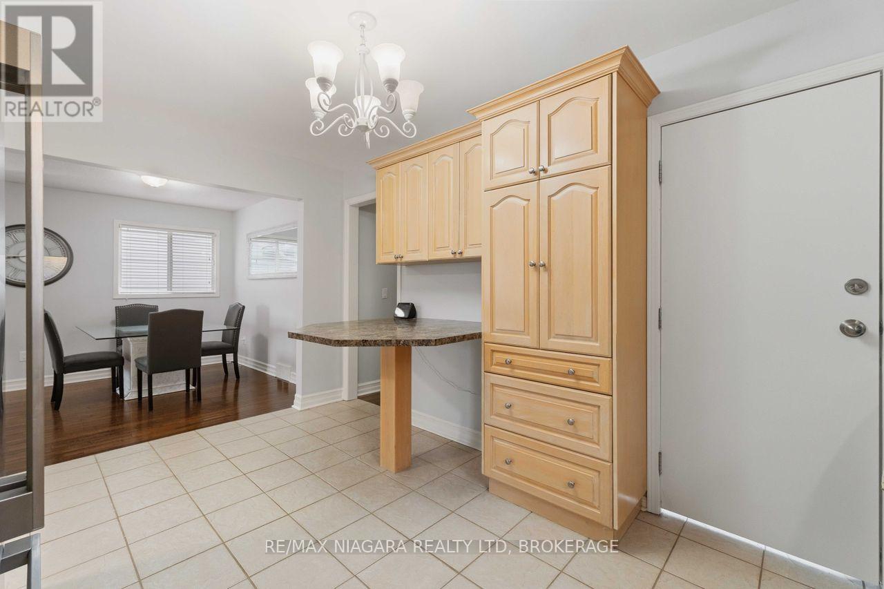 41 Eastwood Drive, Welland, Ontario  L3C 6W1 - Photo 12 - X12858242