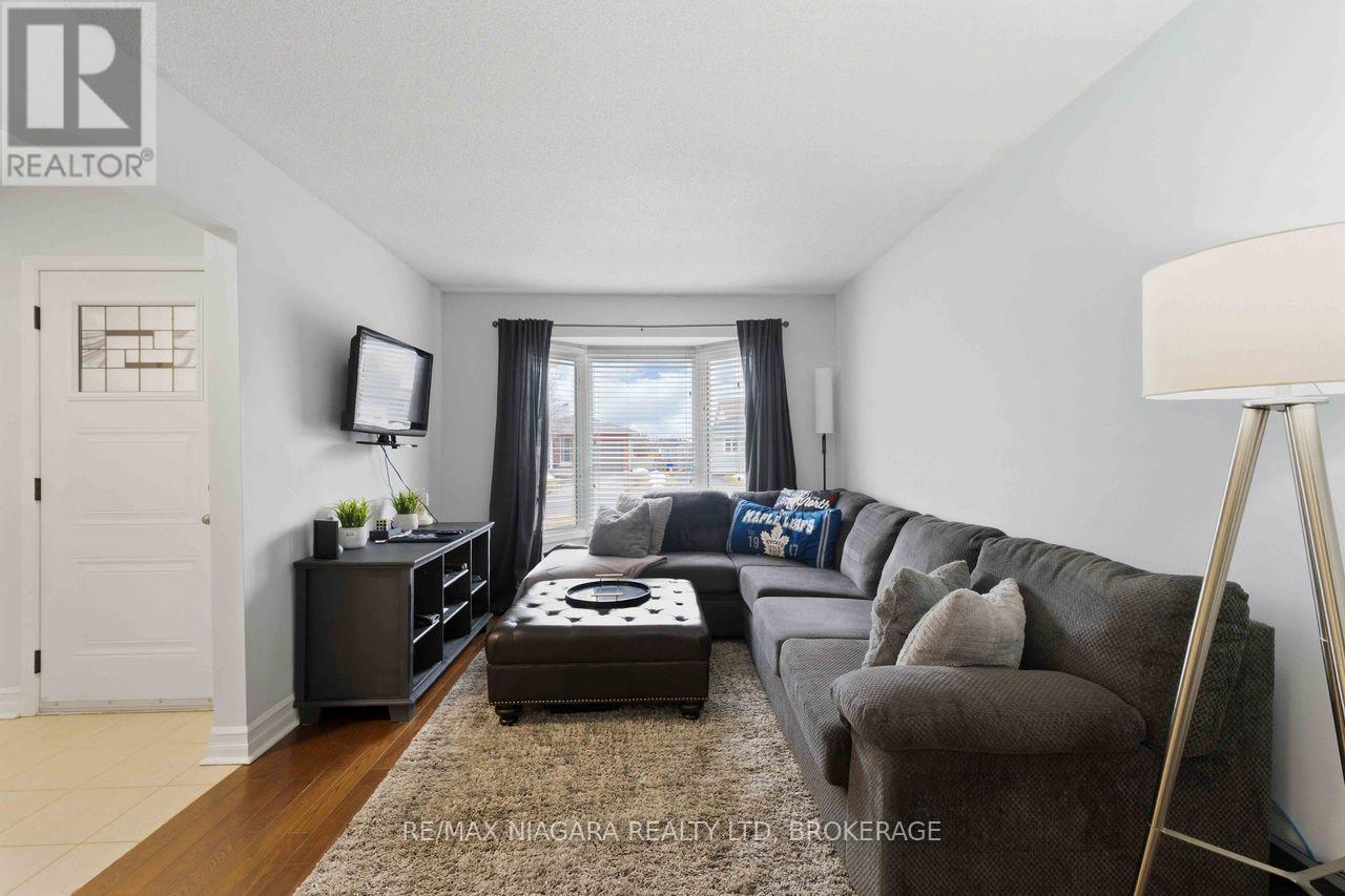 41 Eastwood Drive, Welland, Ontario  L3C 6W1 - Photo 4 - X12858242