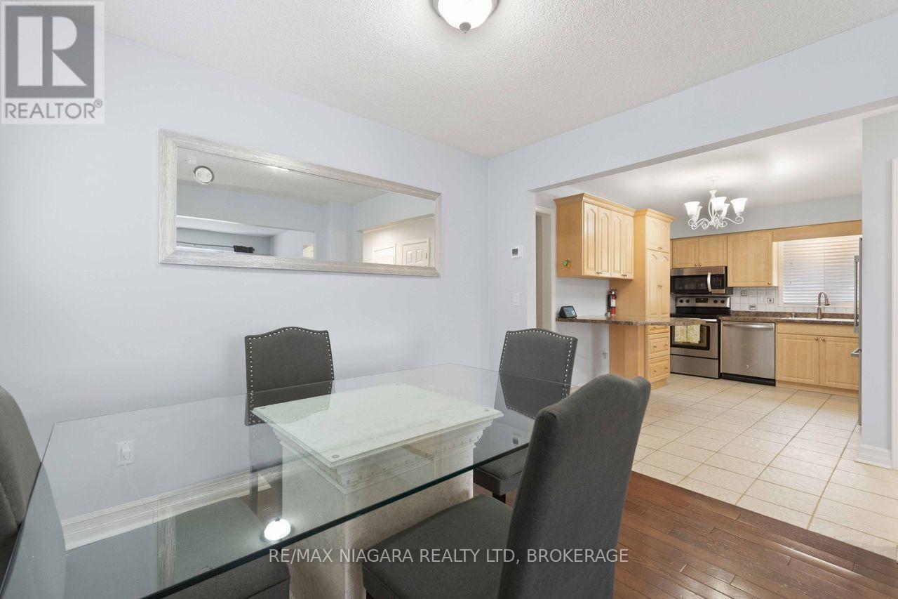 41 Eastwood Drive, Welland, Ontario  L3C 6W1 - Photo 9 - X12858242