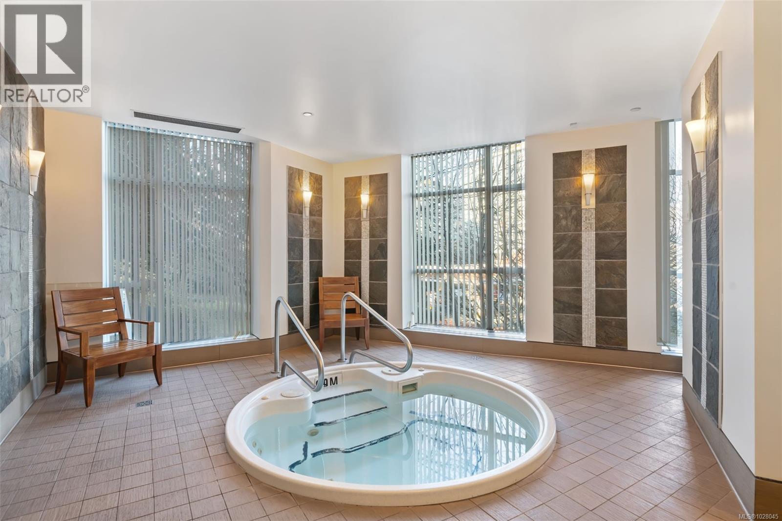 214 100 Saghalie Rd, Victoria, British Columbia  V9A 0A1 - Photo 28 - 1028045