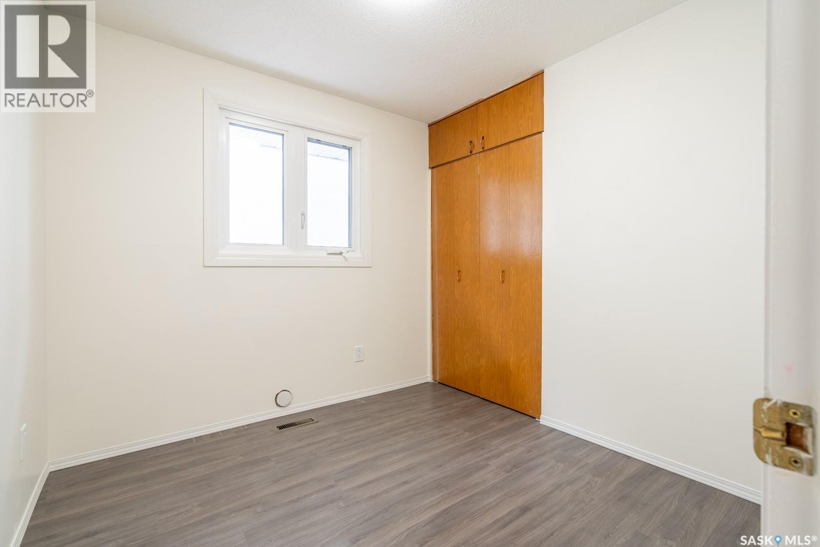 1357 Grosvenor Street, Regina, Saskatchewan  S4N 1R2 - Photo 8 - SK029936