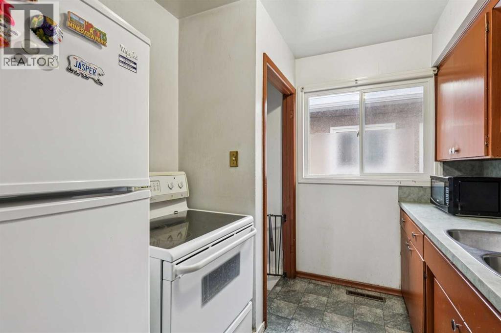 633 37 Street Sw, Calgary, Alberta  T3C 1R8 - Photo 8 - A2291409