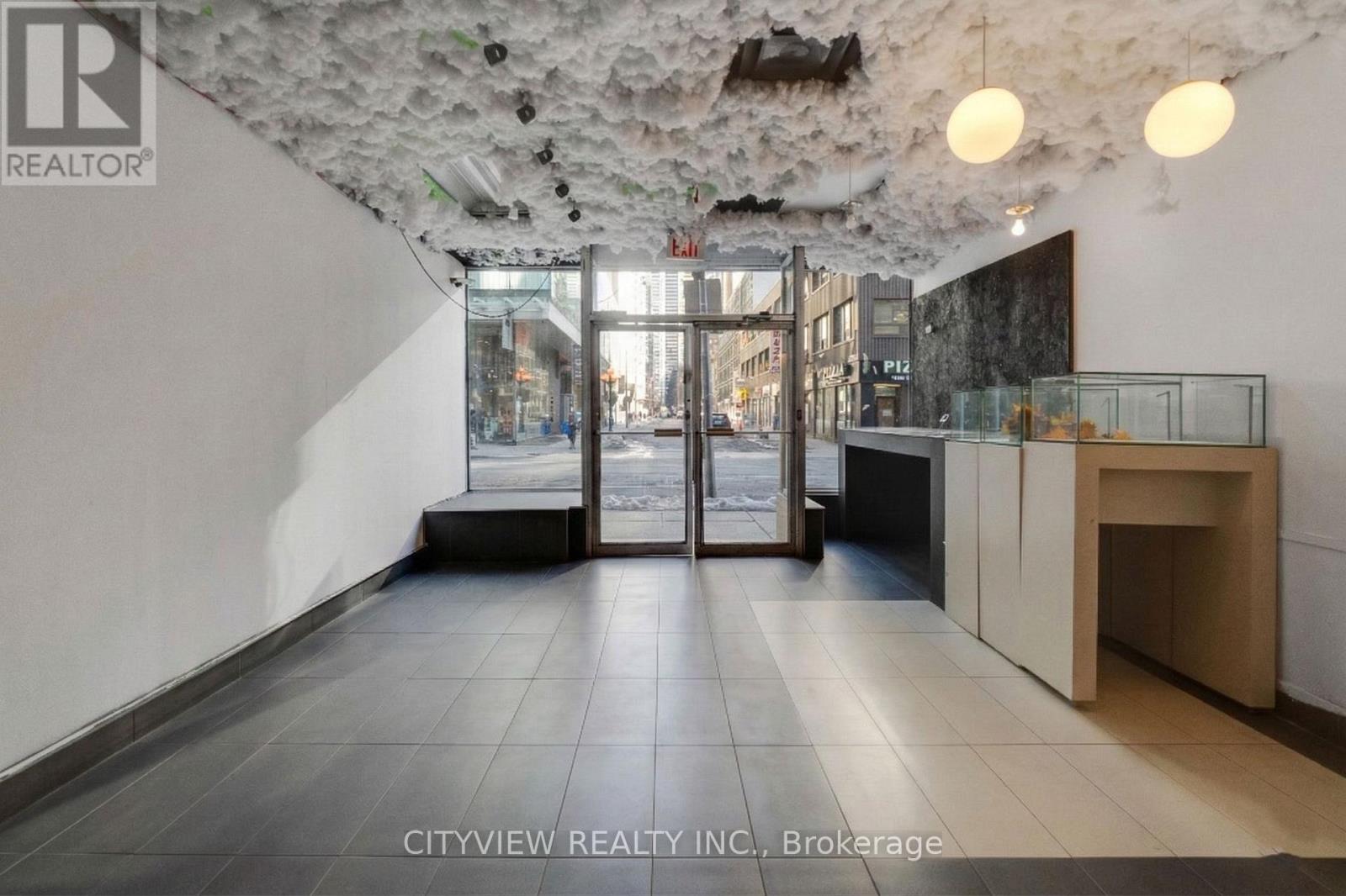 756 Yonge Street, Toronto, Ontario  M4Y 2B6 - Photo 11 - C12858176