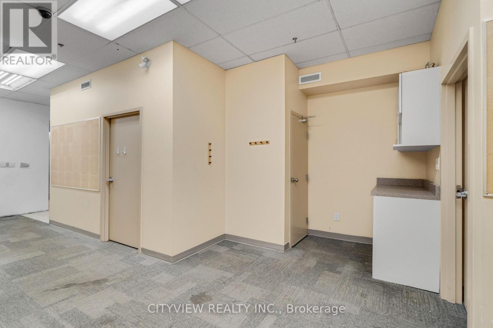 756 Yonge Street, Toronto, Ontario  M4Y 2B6 - Photo 21 - C12858176