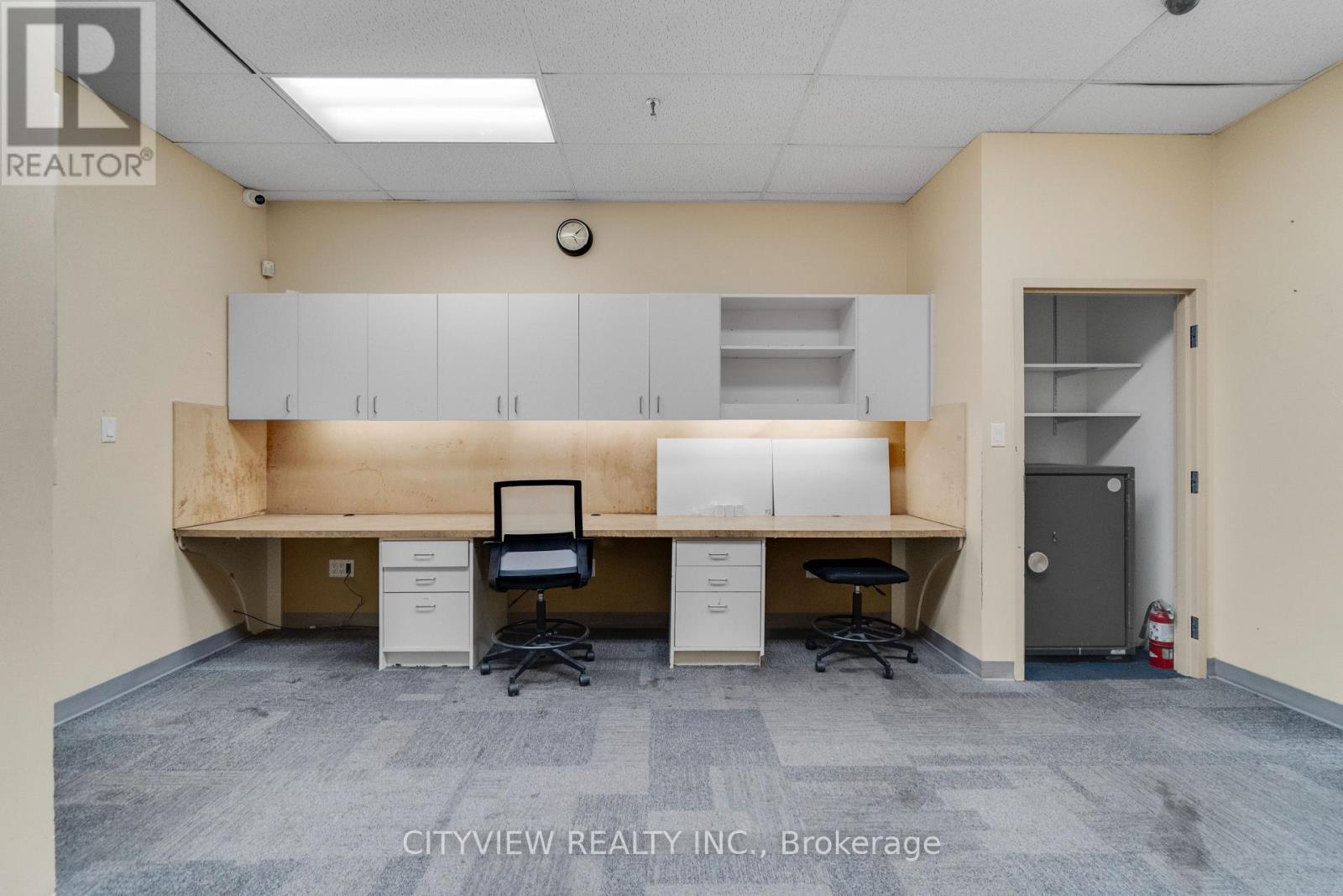 756 Yonge Street, Toronto, Ontario  M4Y 2B6 - Photo 25 - C12858176