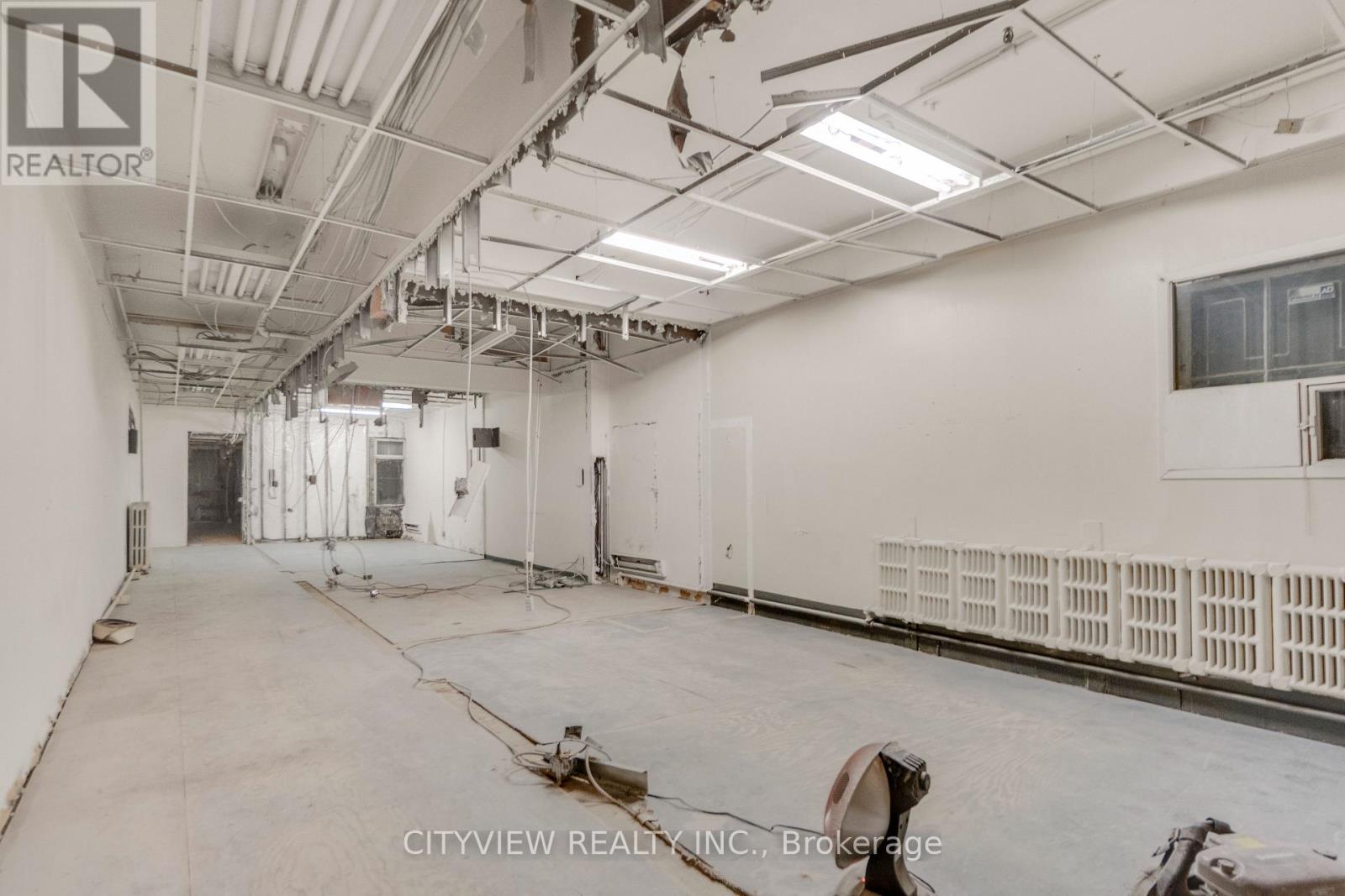 756 Yonge Street, Toronto, Ontario  M4Y 2B6 - Photo 28 - C12858176