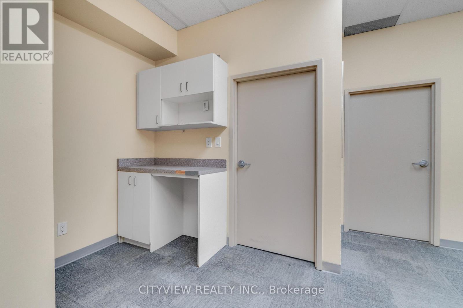 756 Yonge Street, Toronto, Ontario  M4Y 2B6 - Photo 32 - C12858176