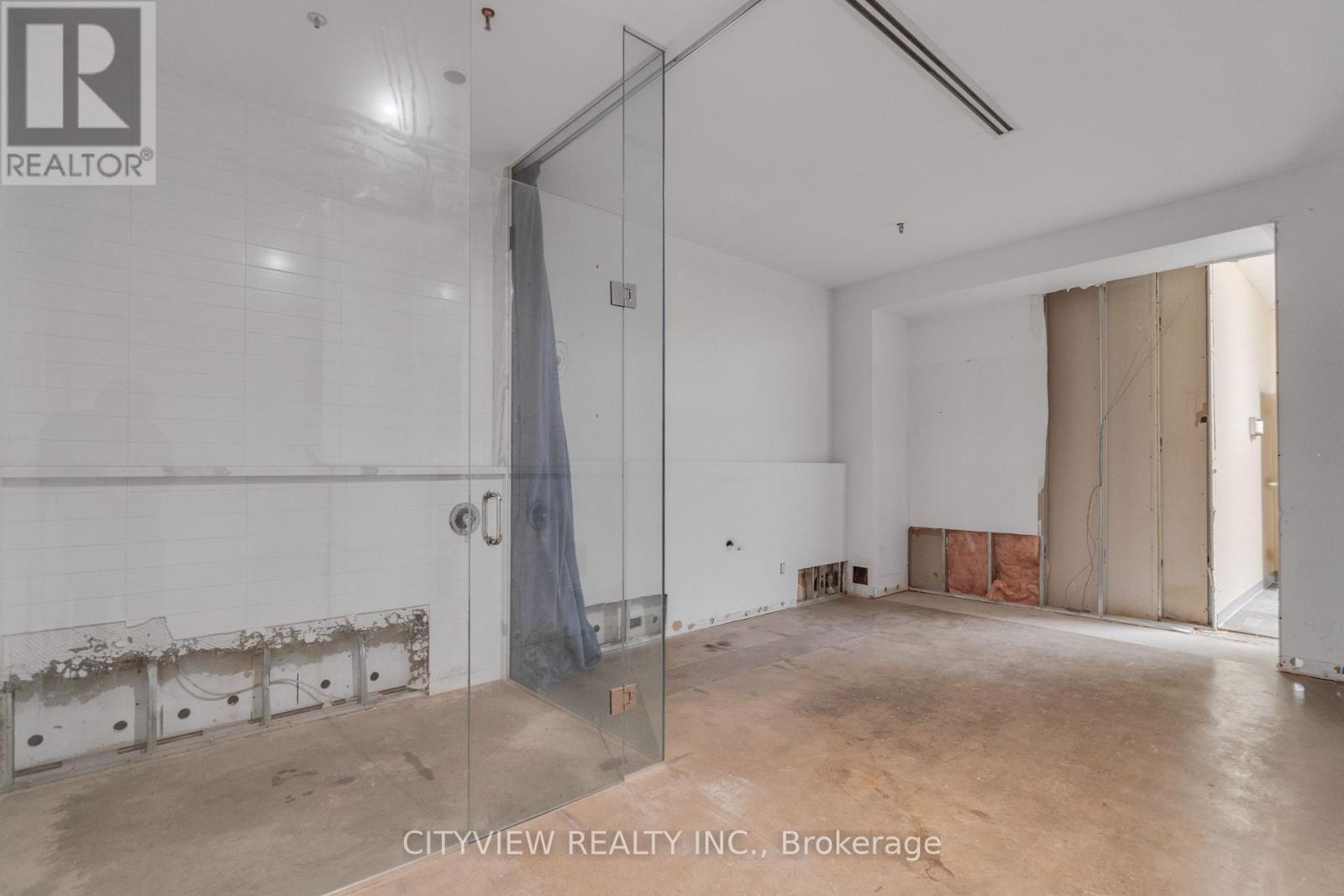 756 Yonge Street, Toronto, Ontario  M4Y 2B6 - Photo 38 - C12858176