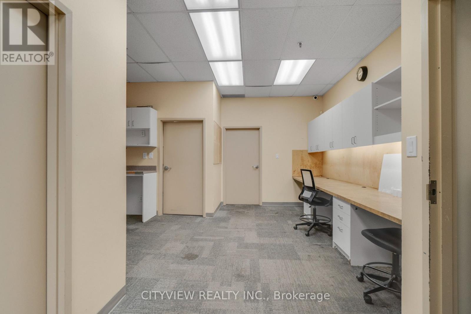 756 Yonge Street, Toronto, Ontario  M4Y 2B6 - Photo 39 - C12858176