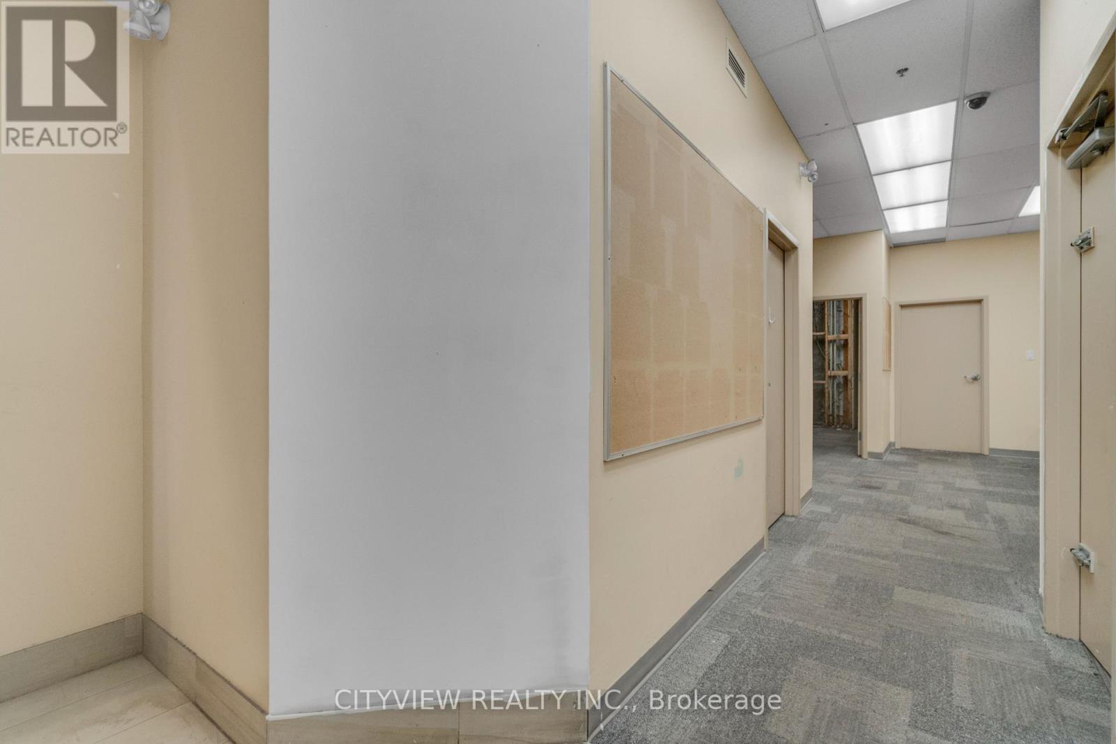 756 Yonge Street, Toronto, Ontario  M4Y 2B6 - Photo 40 - C12858176