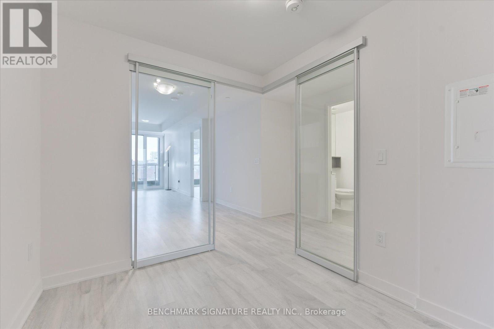 803e - 70 Princess Street, Toronto, Ontario  M5A 0X6 - Photo 19 - C12858248