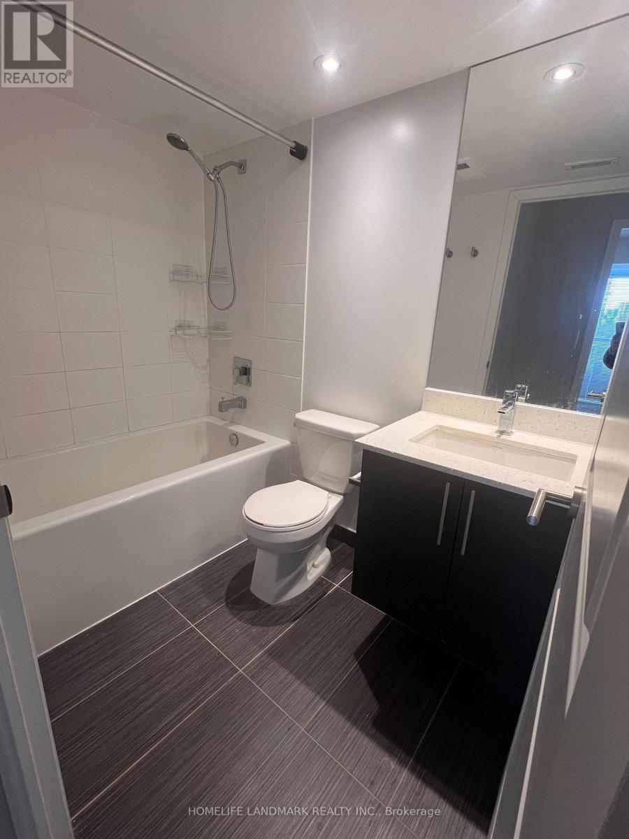 400 Adelaide Street E, Toronto, Ontario  M5A 4S3 - Photo 4 - C12858268