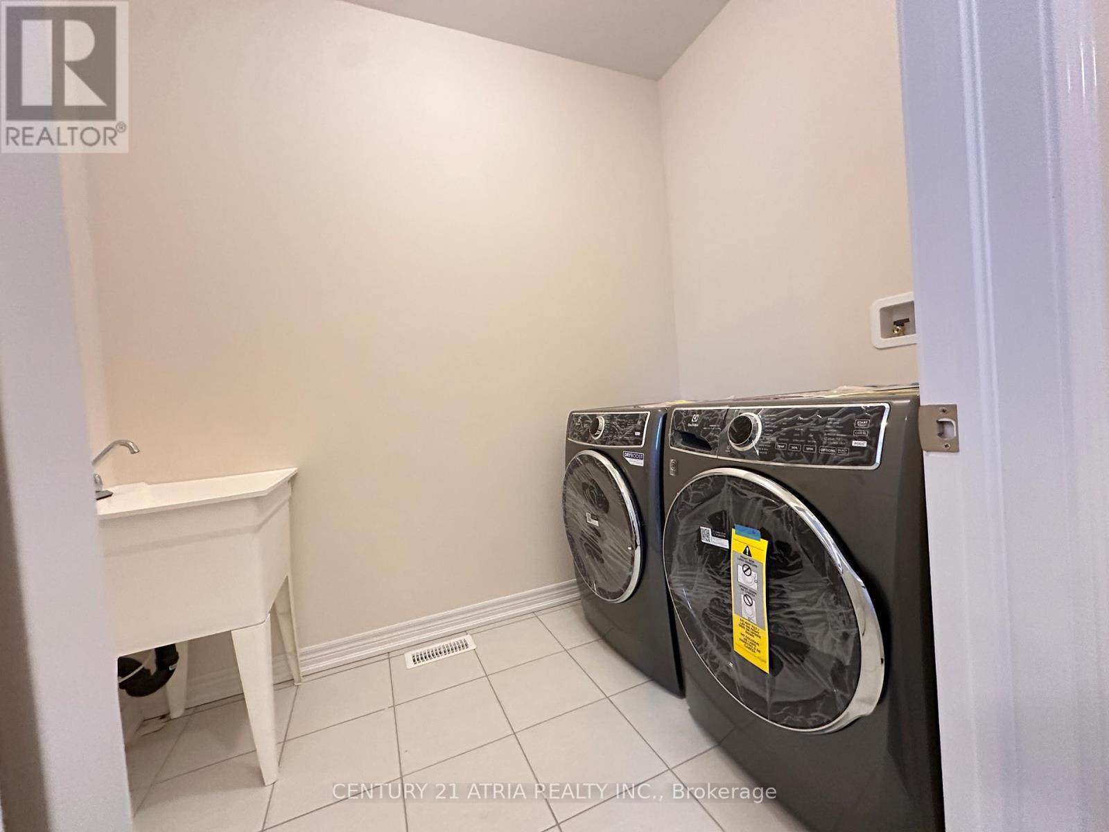 20 Vancise Street, Markham, Ontario  L6C 3T5 - Photo 12 - N12858172