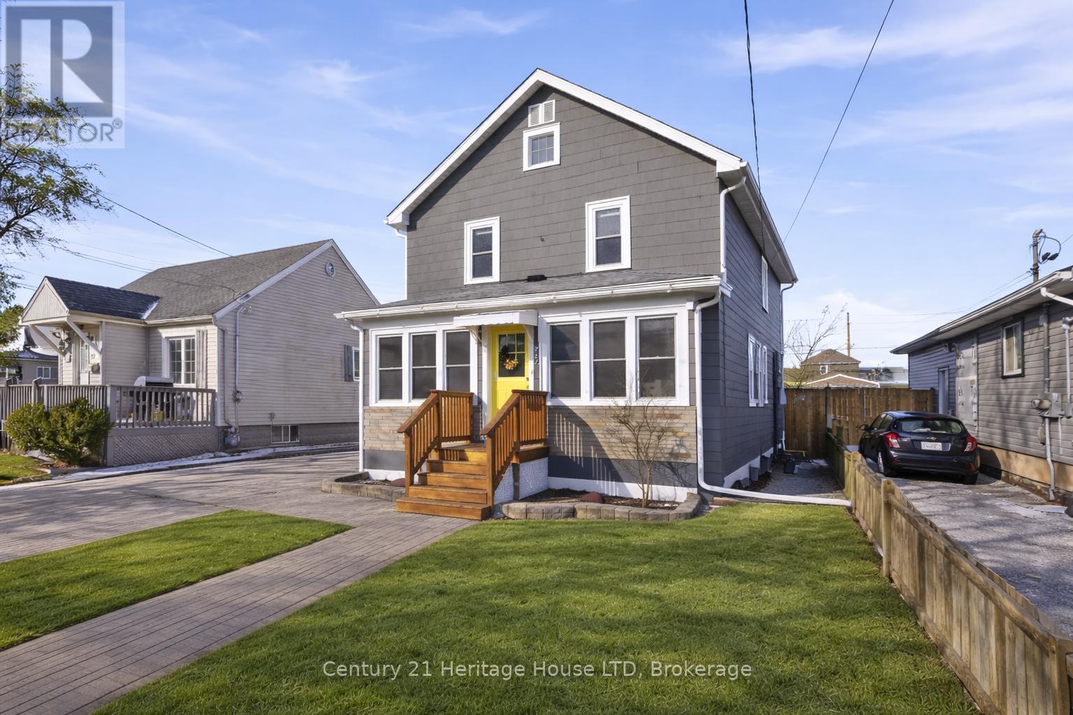 282 BEATRICE STREET, Welland, Ontario